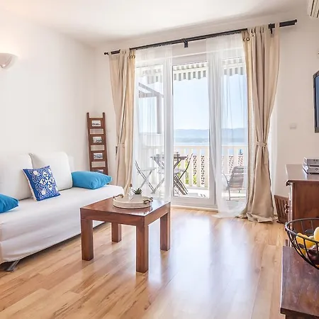 Appartement Zlatni Bol