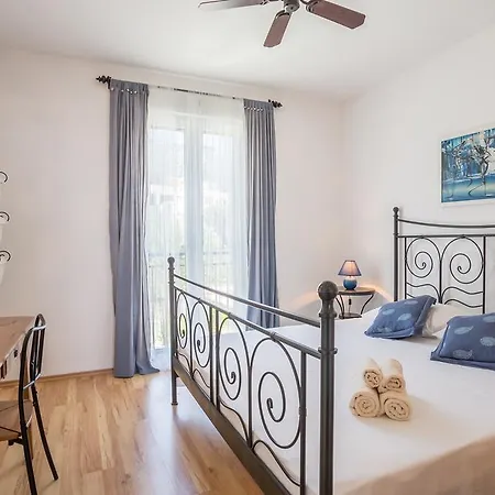 Appartement Zlatni *